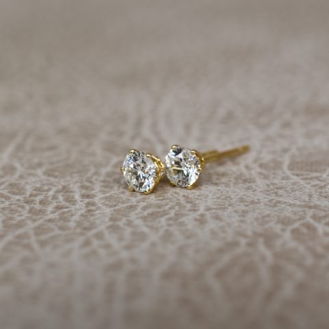 0.76ct Diamond Stud Earrings