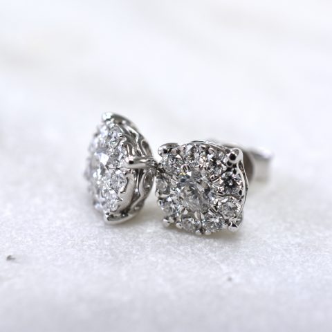 Round Diamond Cluster Earrings