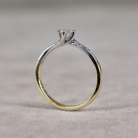 Round Brilliant 0.30ct Diamond Solitaire