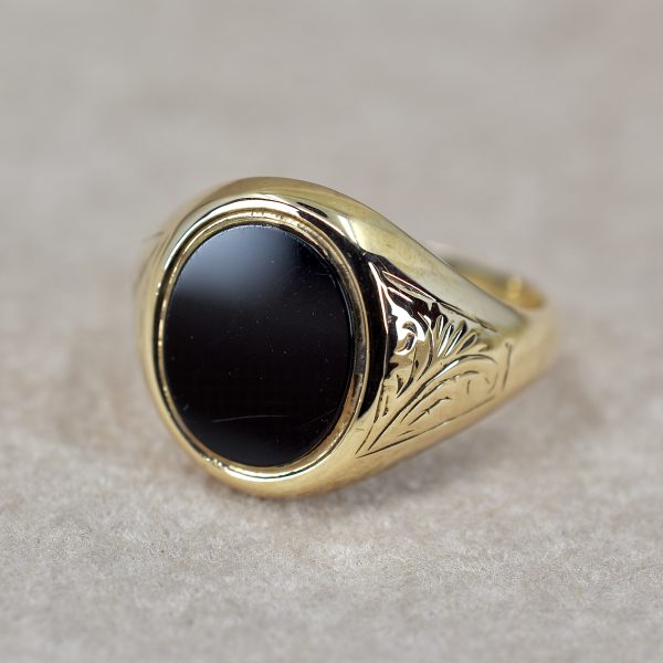 Vintage Onyx Signet Ring