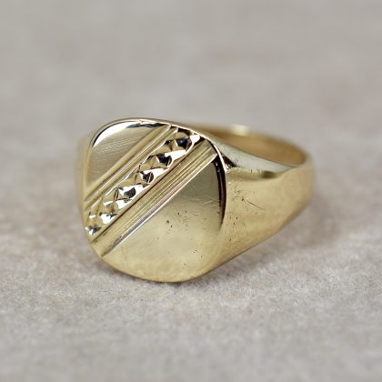 Vintage Patterned Signet Ring