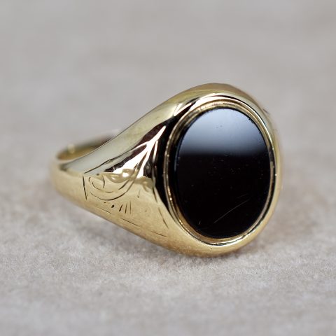 Vintage Onyx Signet Ring
