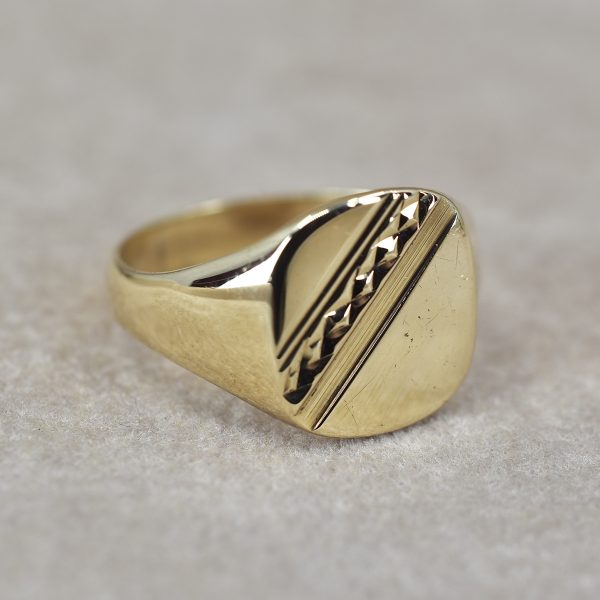 Vintage Patterned Signet Ring