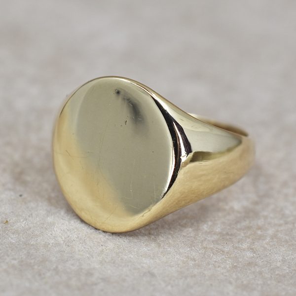 Vintage Oval Signet Ring
