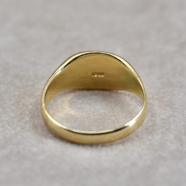Vintage Engraved Signet Ring