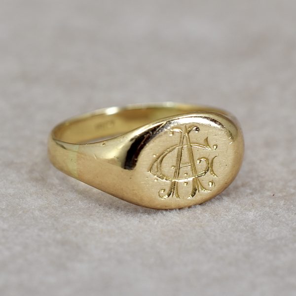 Vintage Engraved Signet Ring