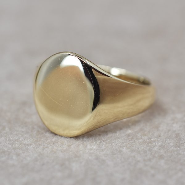 Vintage Oval Signet Ring