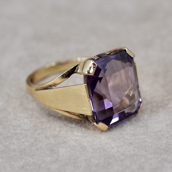 Vintage Amethyst Signet Ring