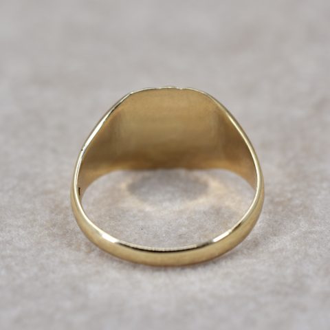 Vintage Engraved Signet Ring