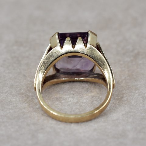 Vintage Amethyst Signet Ring