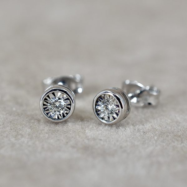 Illusion Diamond Stud Earrings