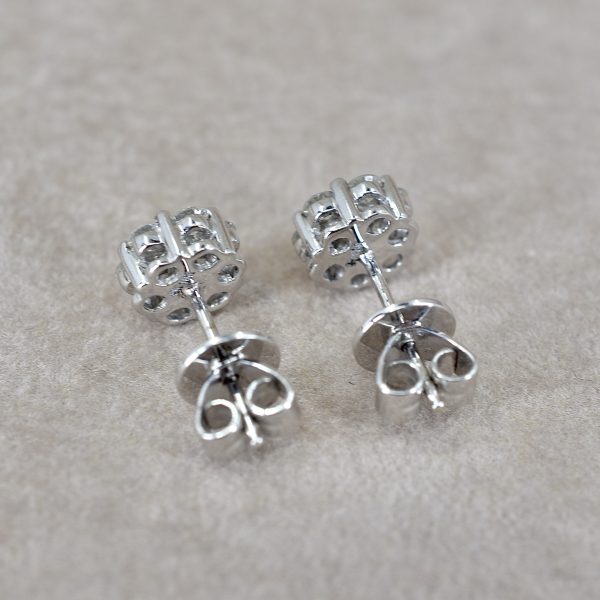 Daisy Cluster Diamond Stud Earrings