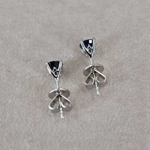 Bi-Colour Sapphire Solitaire Studs